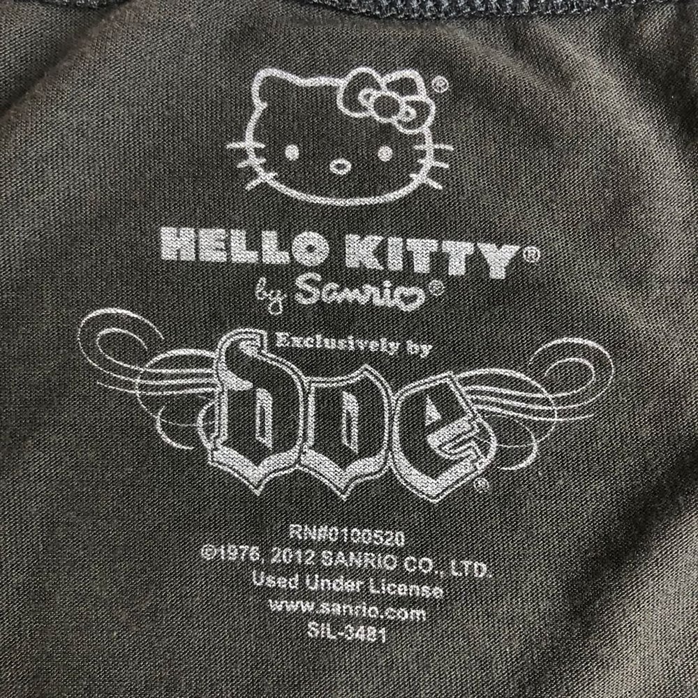 Hello Kitty Size L Tee - Picture 4 of 4